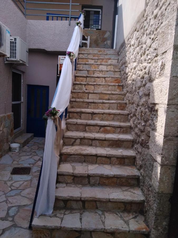 Crecian Water Front Apartment Aigeira Exterior photo