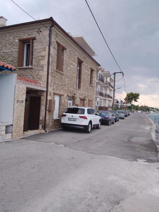 Crecian Water Front Apartment Aigeira Exterior photo